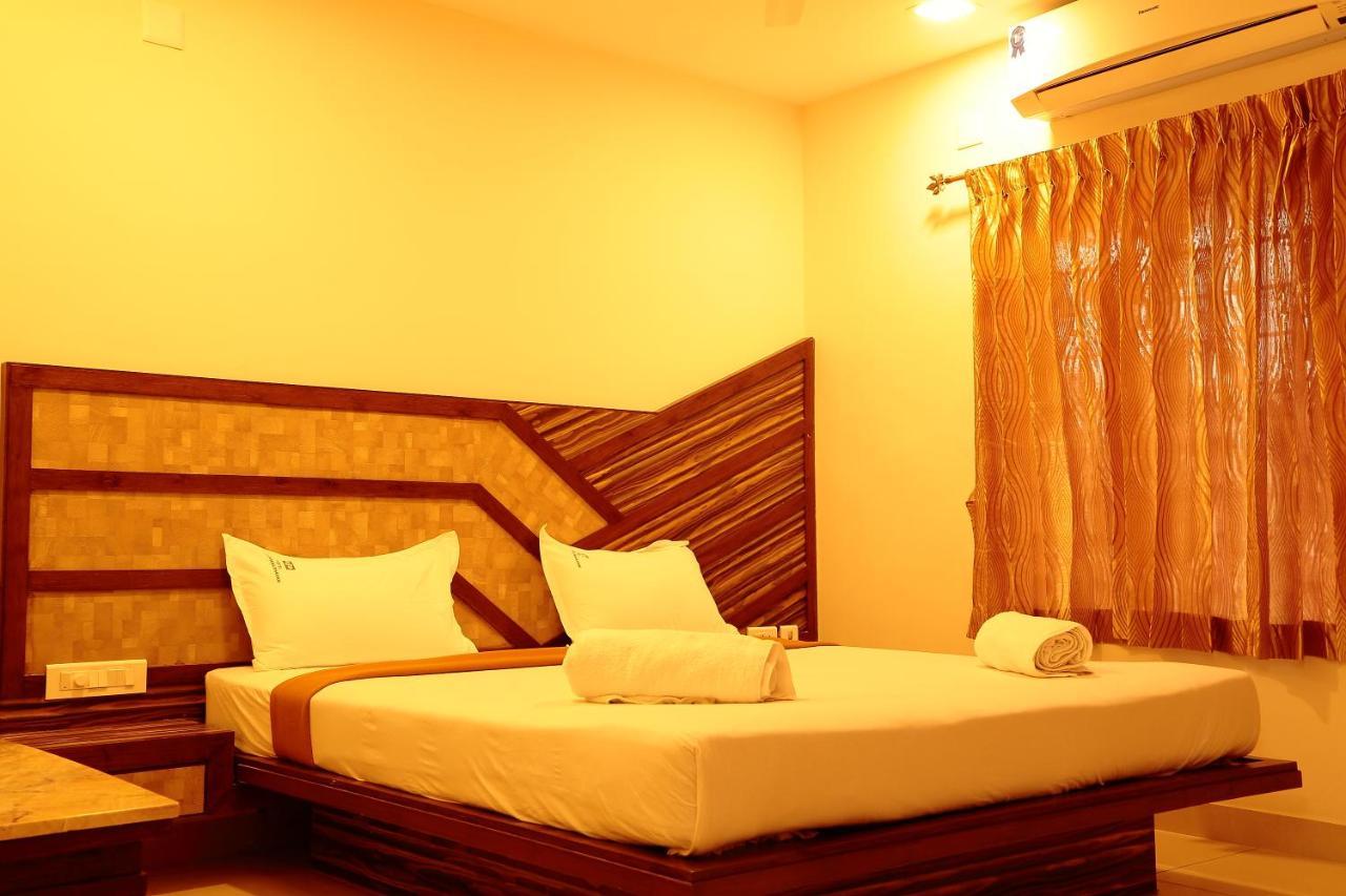 Annai In Saravana Bhavan Fine Stay And Restaurant Velankanni Buitenkant foto