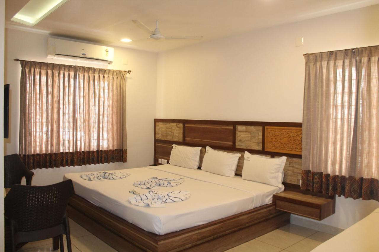 Annai In Saravana Bhavan Fine Stay And Restaurant Velankanni Buitenkant foto